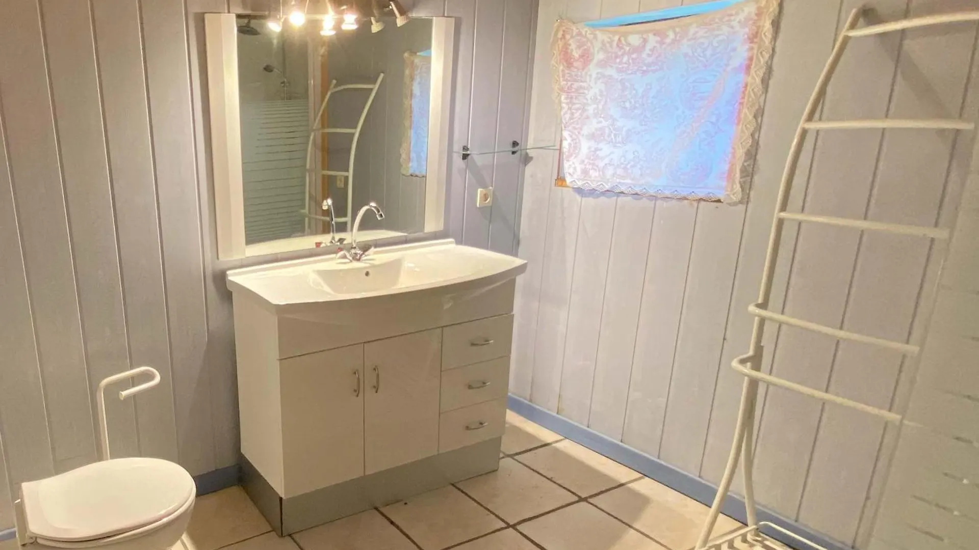 Holiday home Espace & Nature - Lot- Maison + Annexe Dans Un Cadre Preserve Sur 5Ha Aynac